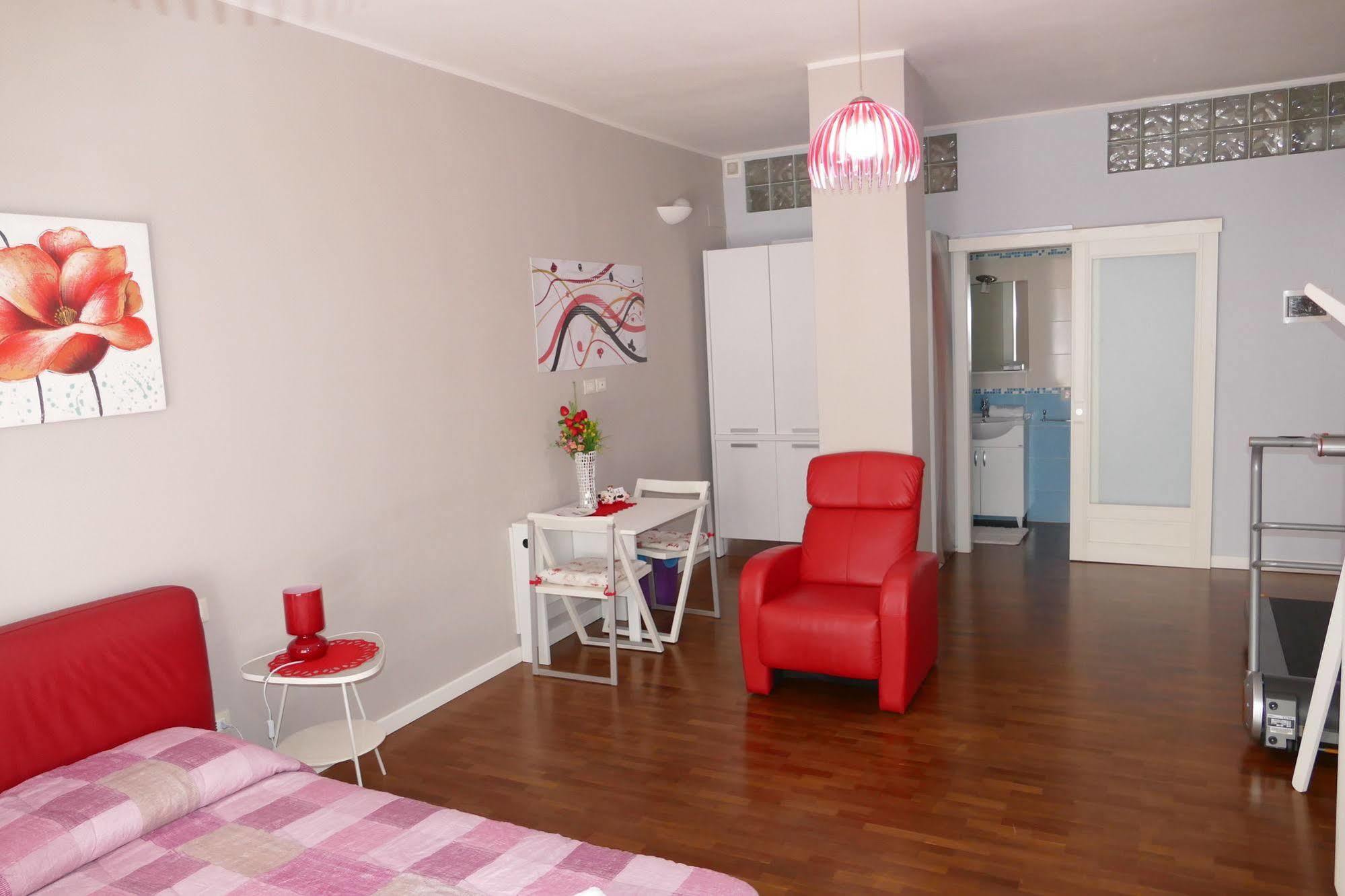 Domus Yenne Suites Cagliari Exterior photo